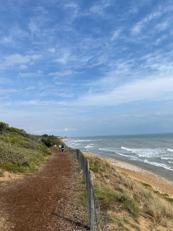 Villa Paulownia - A 1,2Km Des Plages - Tout Confort Au Coeur Du Bourg Jard-sur-Mer Exterior photo